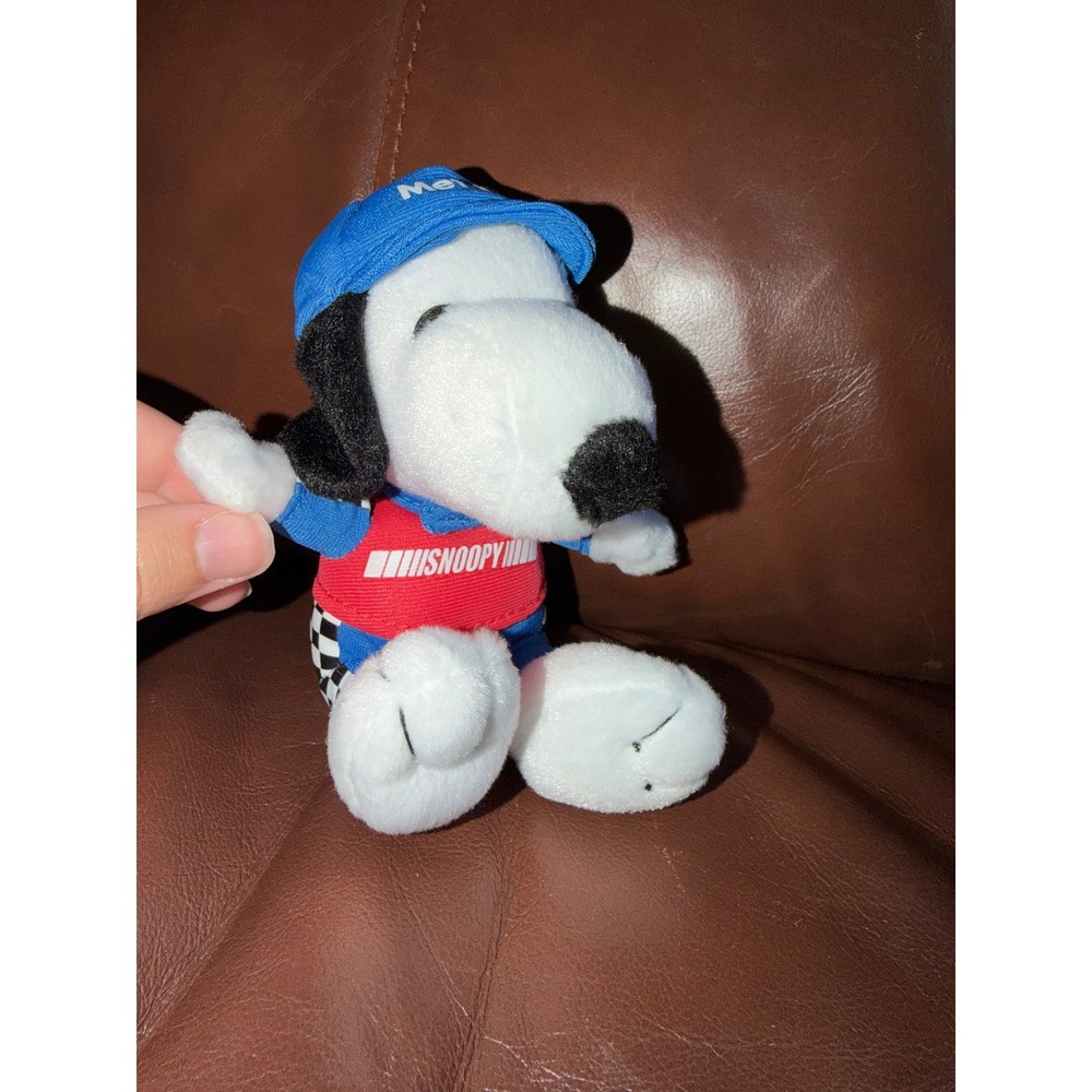 MetLife Snoopy Peanuts Race Car Driver Plush Blue Red Racing Suit Checkered Hat